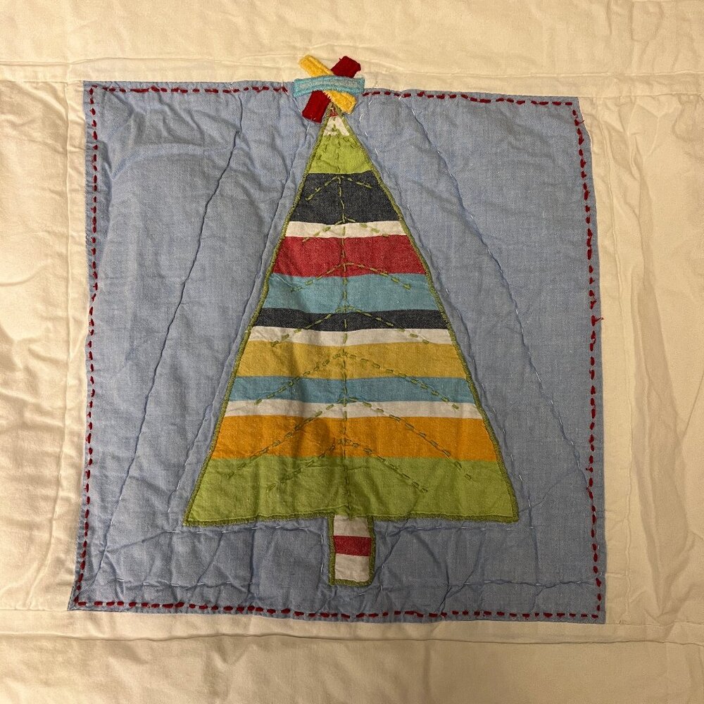 Pottery Barn Kids Quilted Christmas Patchwork Quilt Full/Queen NWOT - Picture 5 of 10